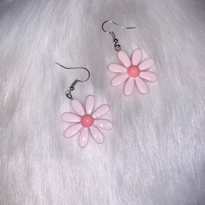 pretty in pink flower earrings